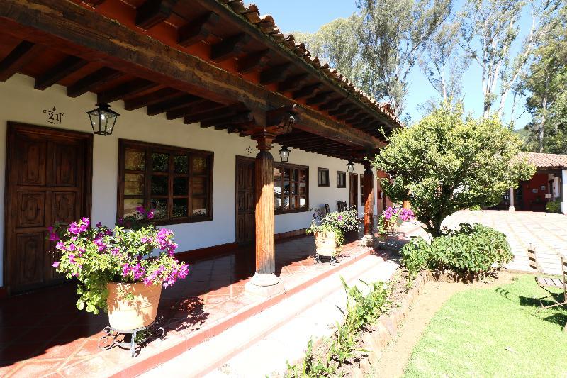 Hosteria San Felipe 파츠쿠아로 외부 사진
