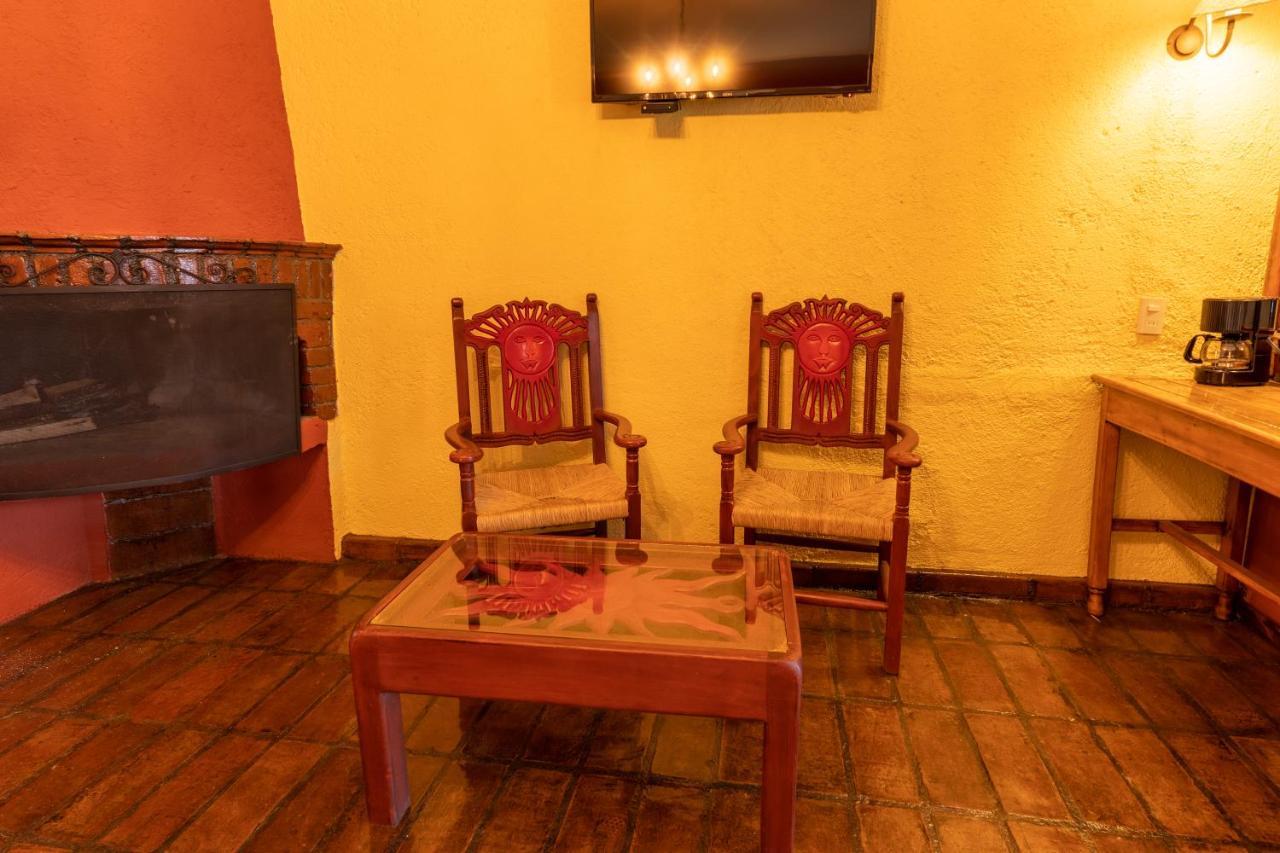 Hosteria San Felipe 파츠쿠아로 외부 사진
