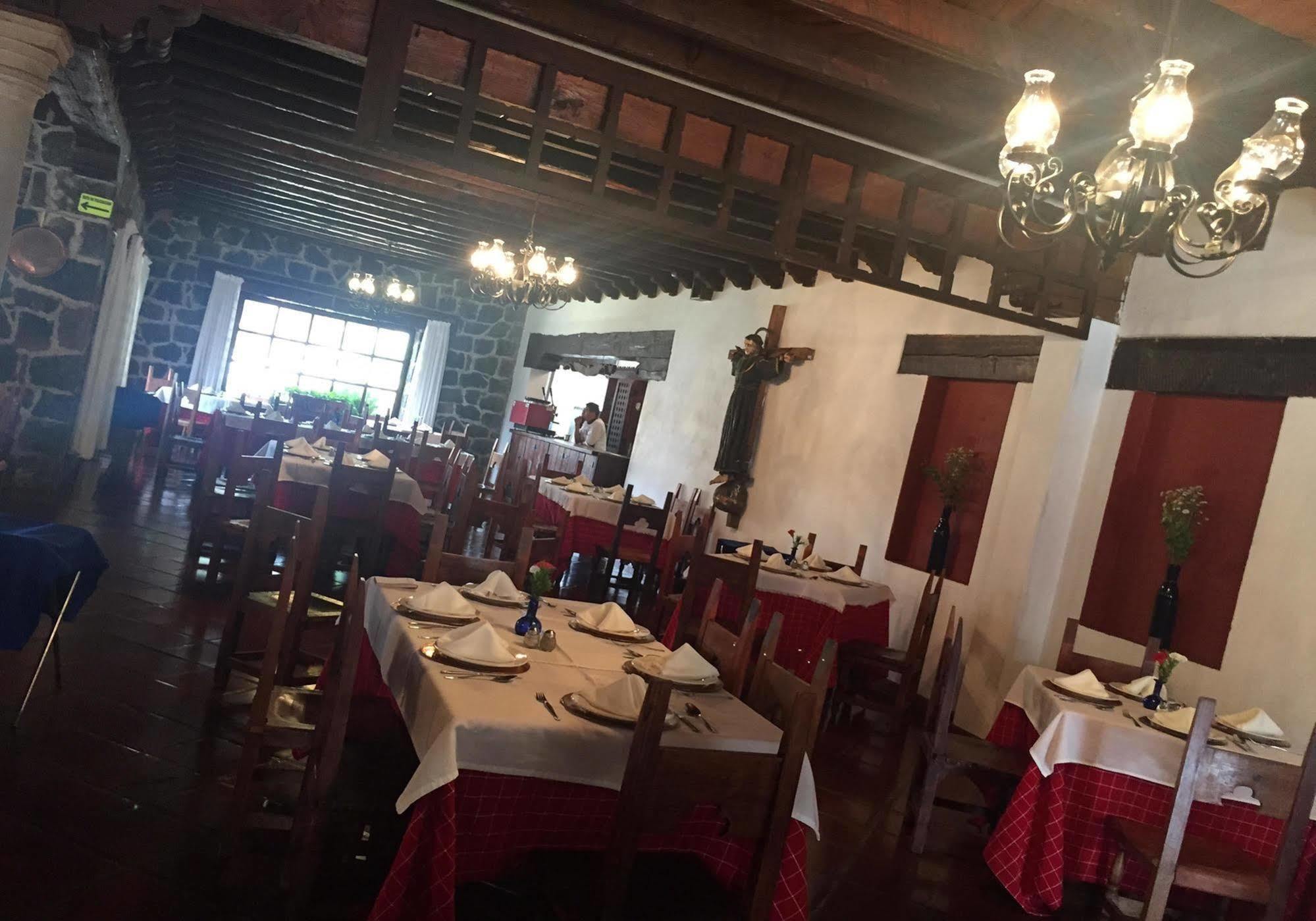 Hosteria San Felipe 파츠쿠아로 외부 사진