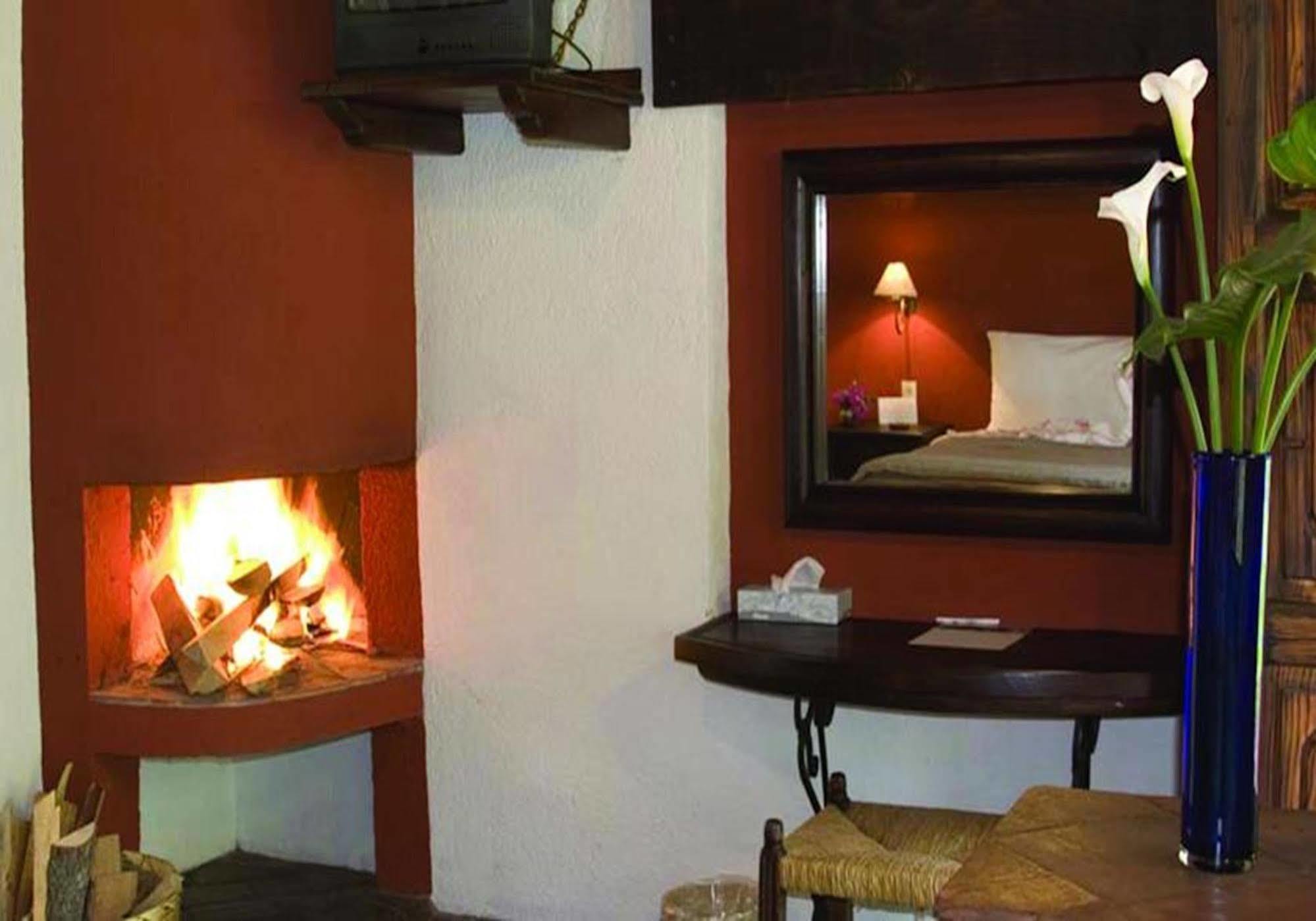 Hosteria San Felipe 파츠쿠아로 외부 사진